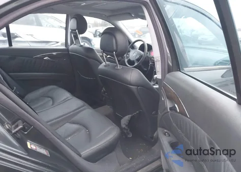 2004 Mercedes-Benz E 500 z USA, uszkodzony, nr VIN WDBUF70J04A448853